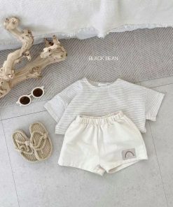 Alternative view of 間條set